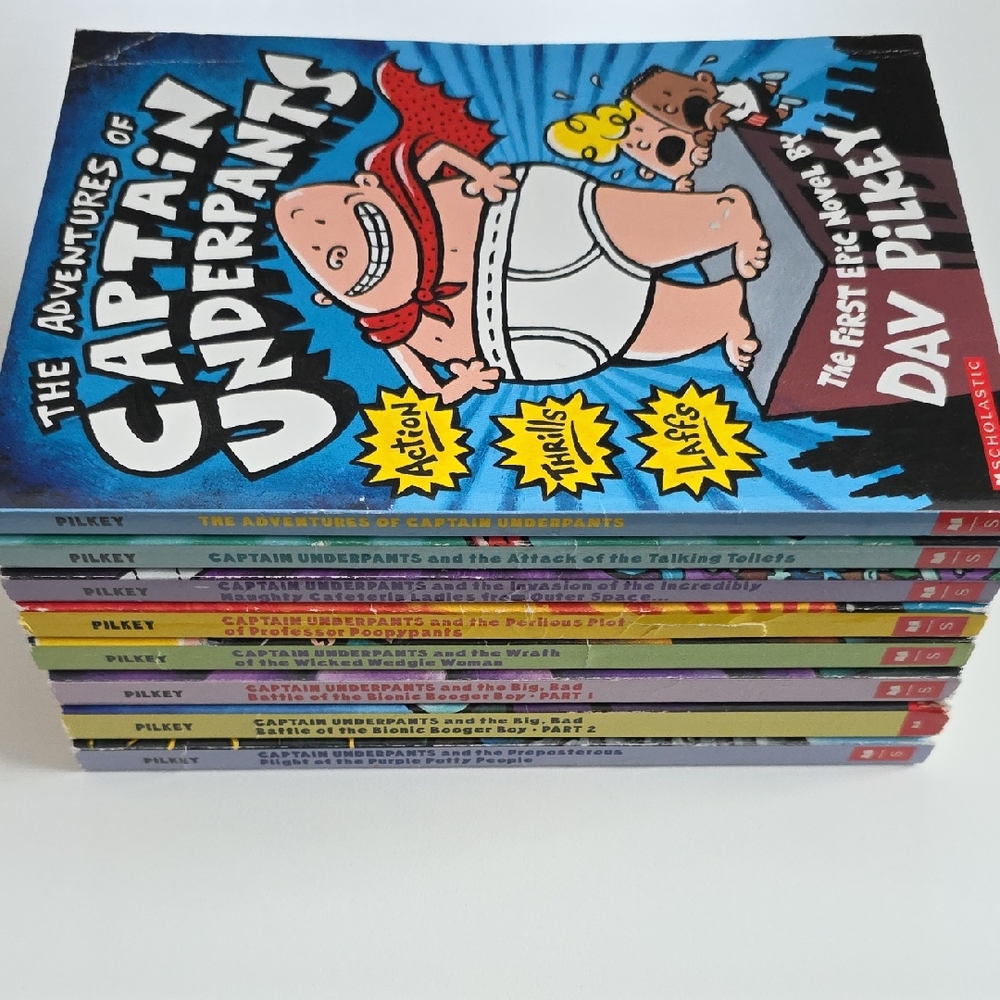 Captain Underpants Collection Of 8 Chapter Books By Dav Pilkey - Ages 7 To 9